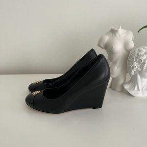 Tory burch leather pumps